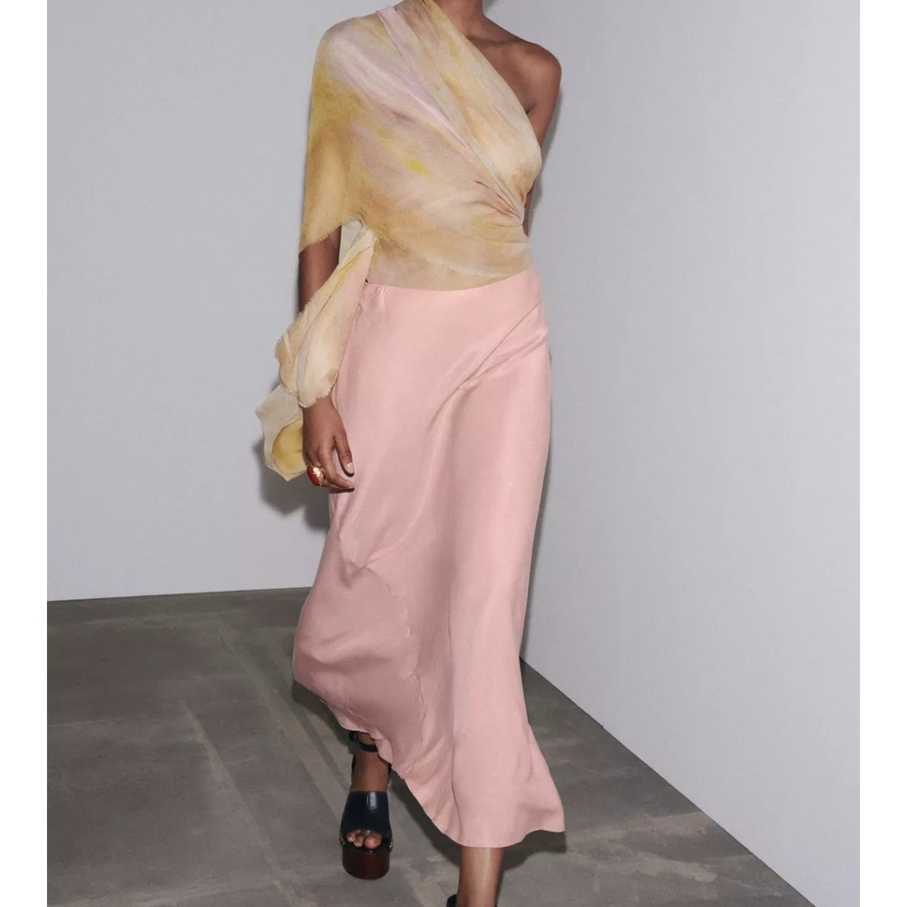 Zara ZW COLLECTION LONG PINK SKIRT, Size XL